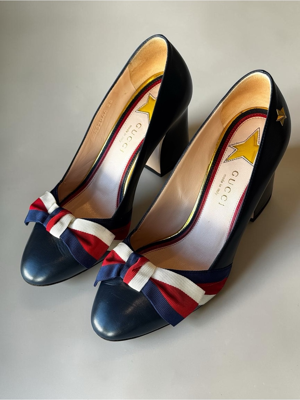 Gucci Oxford Blue Leather Web Bow Aline pump - Picture 2 of 8
